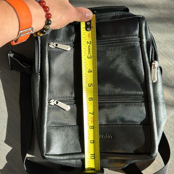 Pierre Cardin Mens Lightweight Sweater (M) and Crossbody bag. Comes as a set. - Picture 16 of 16